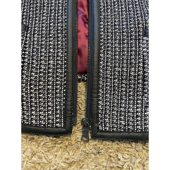 Banana Republic Woven Parisian Jacket, B&W Tweed, Magenta Lining, Size 14 - Picture 3 of 8